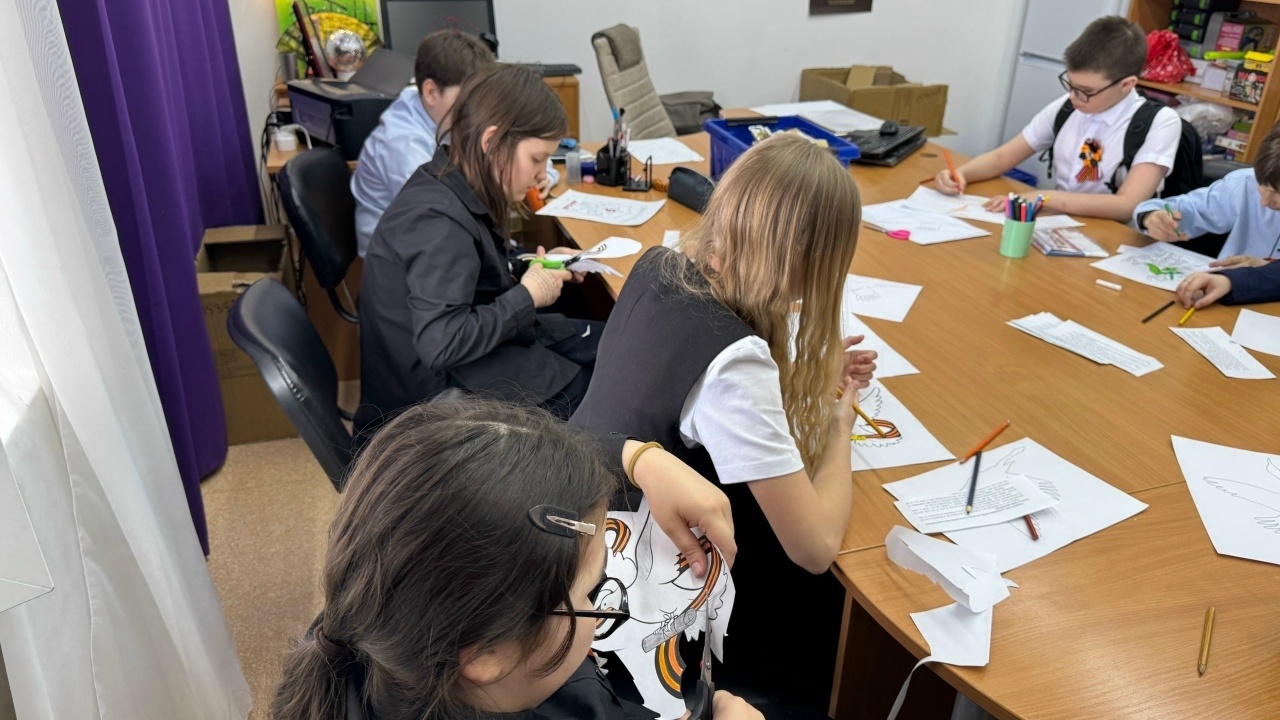 «Окна Победы» от Движения Первых
